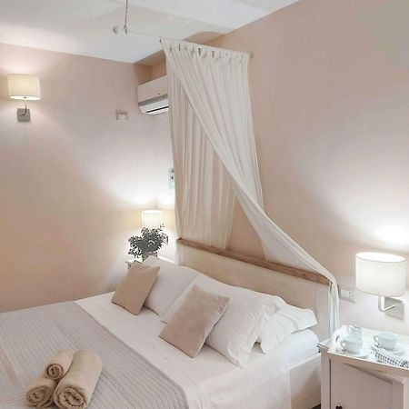 Sweet Home & Wellness Affittacamere Nettuno Eksteriør billede