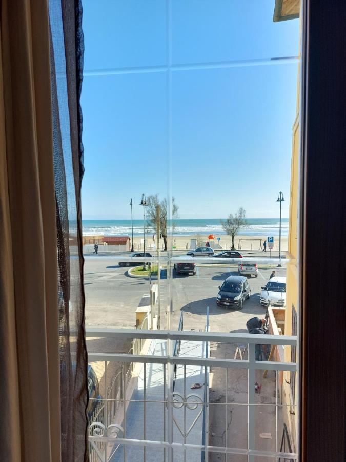 Sweet Home & Wellness Affittacamere Nettuno Eksteriør billede