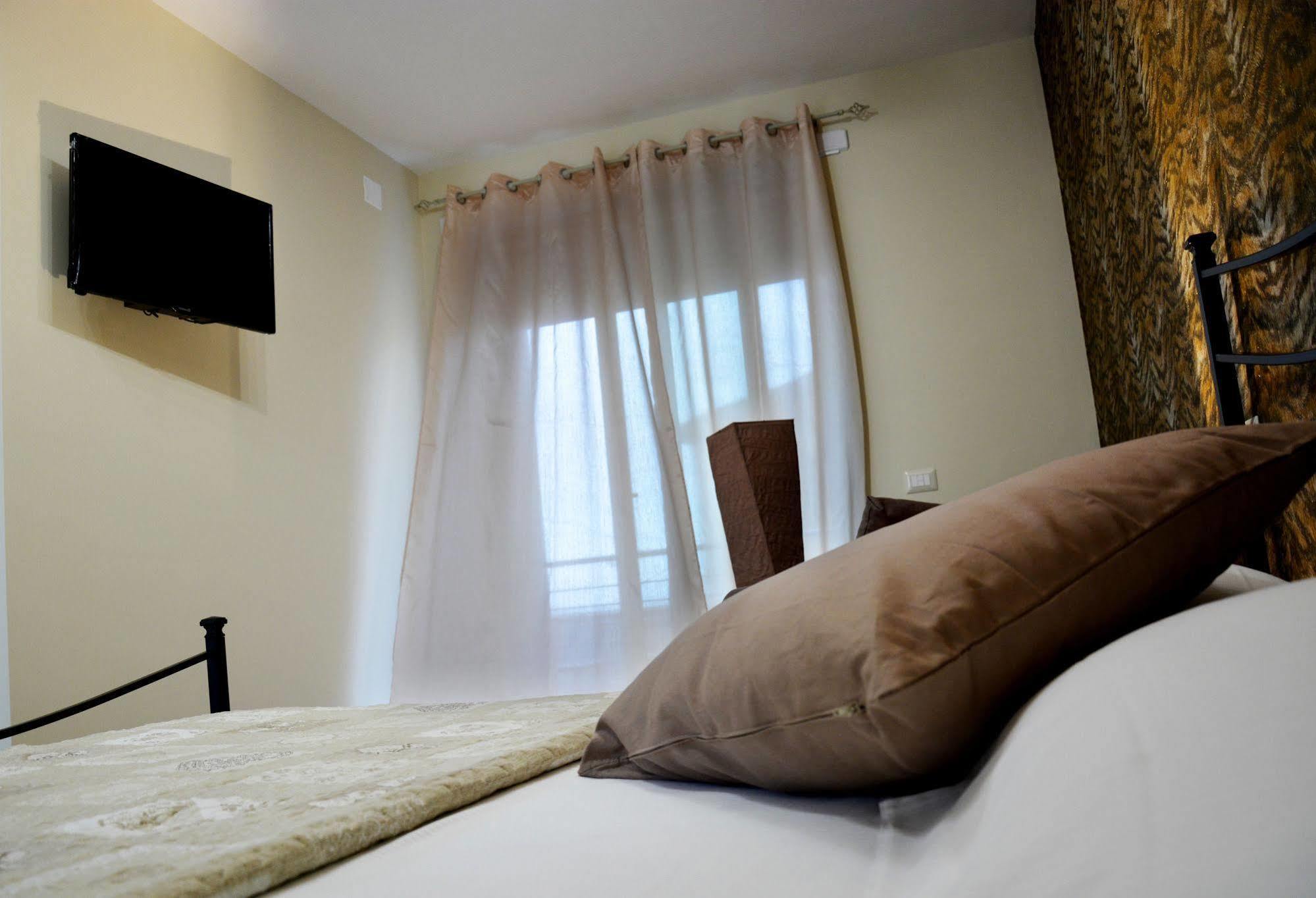 Sweet Home & Wellness Affittacamere Nettuno Eksteriør billede